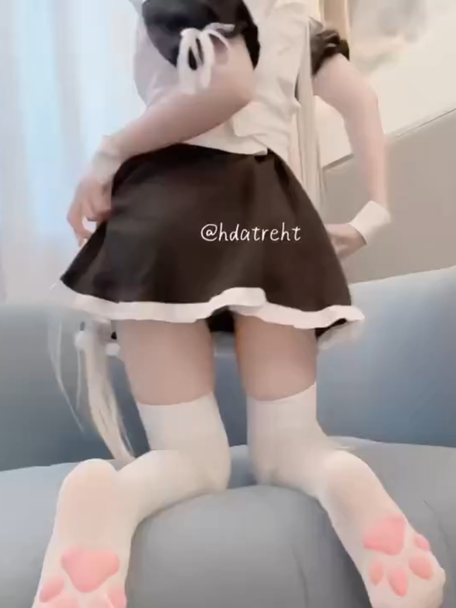 极品少萝cos各种角色抖音风裸舞展示一线天嫩穴